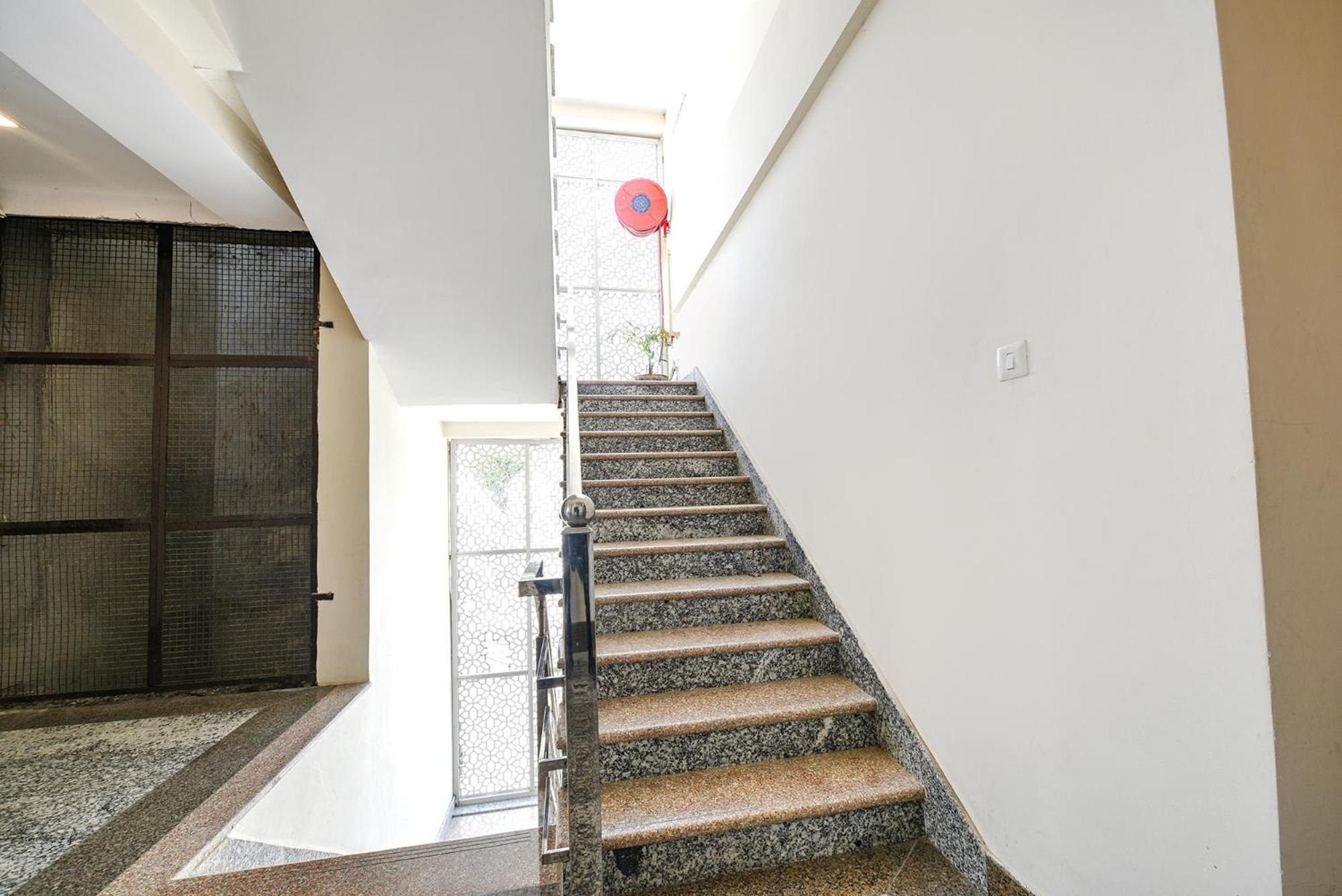Fabhotel Jaswinder Bhawan Haridwar Bagian luar foto