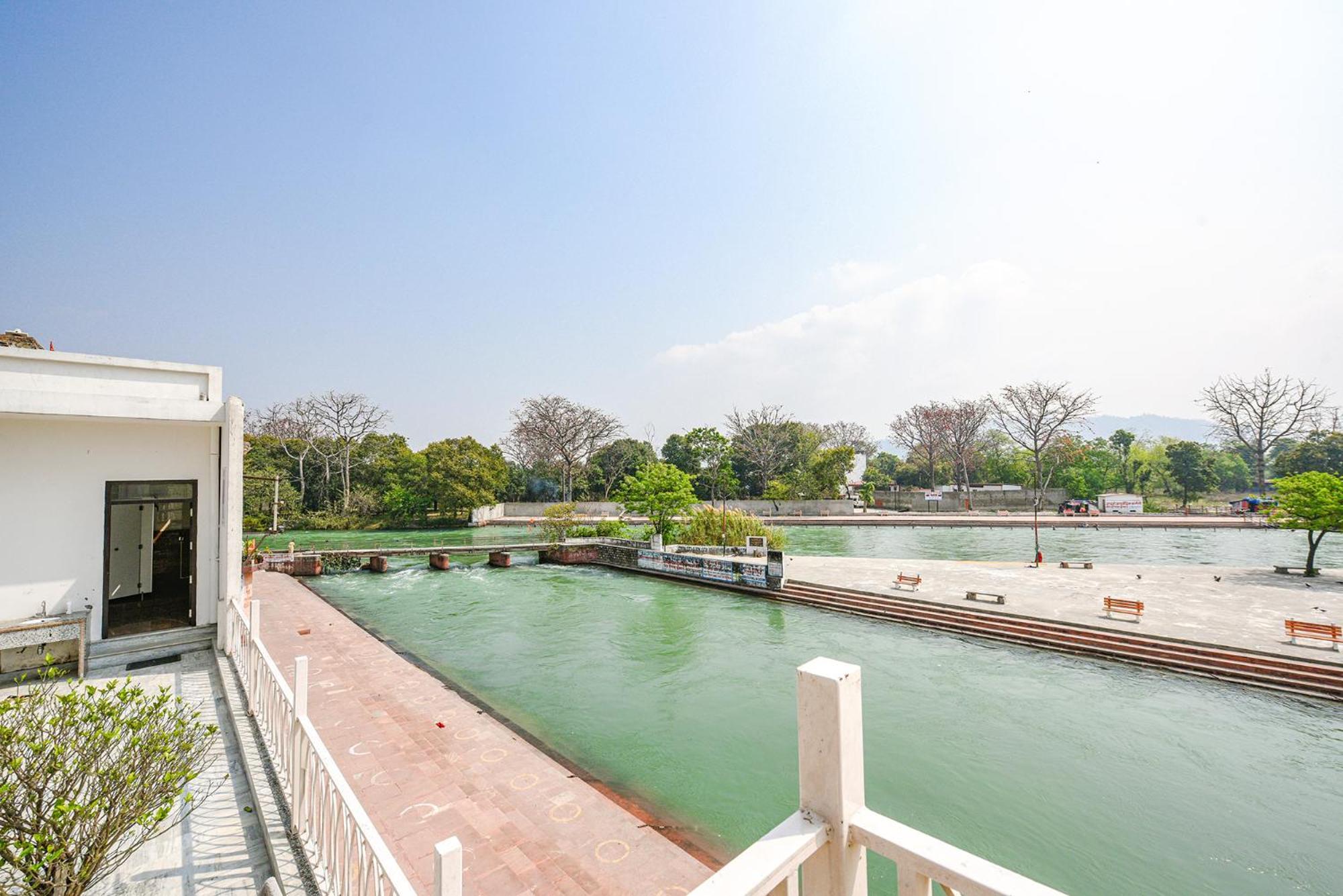 Fabhotel Jaswinder Bhawan Haridwar Bagian luar foto